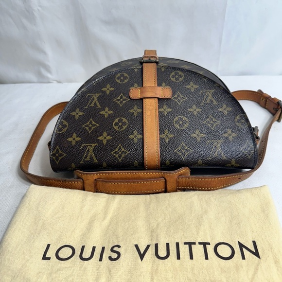 Louis Vuitton Shoulder Bag - Picture 6 of 10